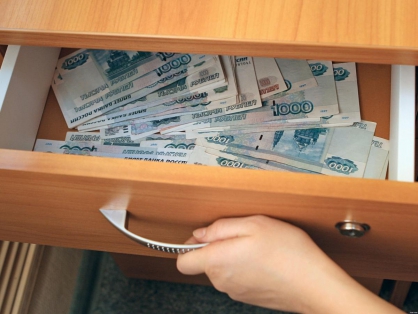 В Курске экс-пристав присвоил деньги должника
